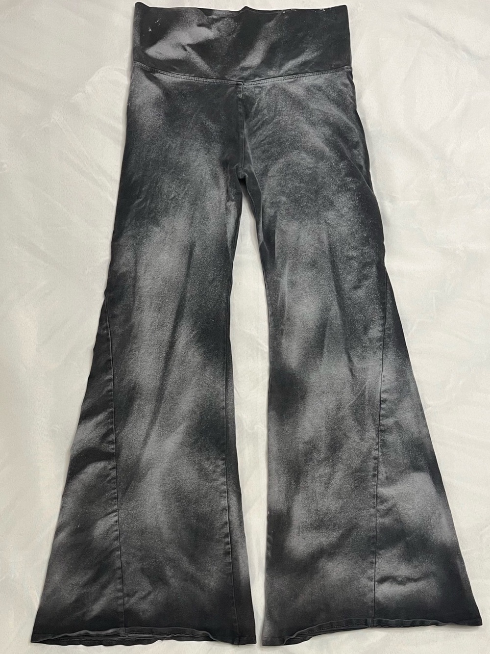 T-Party Black Mineral Wash High Rise Flare Leggings Yoga Pants Black Gray EUC
